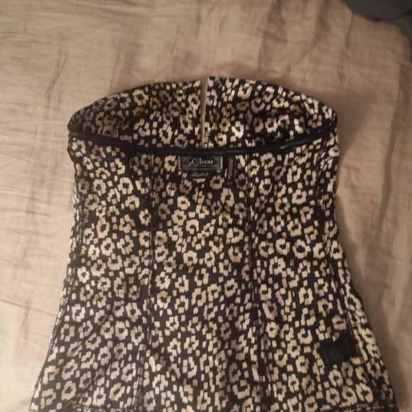 3 for 20 Guess corset - Picture 4 of 9